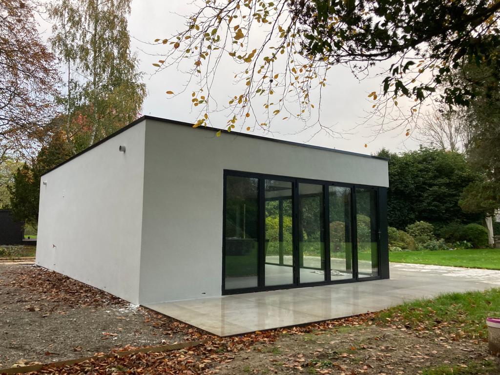 Tanna Garden Cabin. Garden house. Secret Garden Cabin