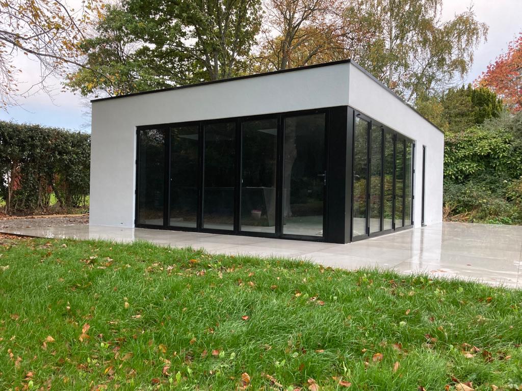 Tanna Garden Cabin. Garden house. Secret Garden Cabin